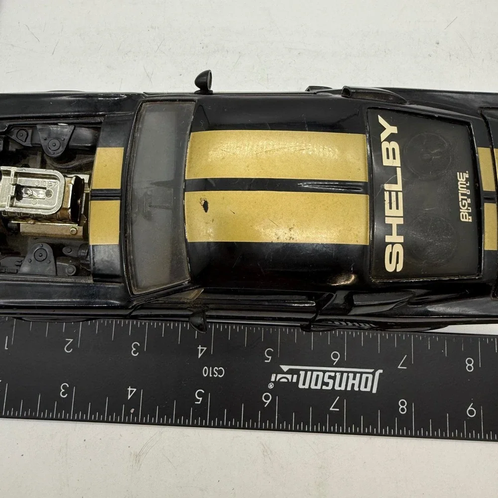 Jada Toys Bigtime Muscle 1967 Ford Shelby Mustang GT500 Black Gold 1/24 Diecast